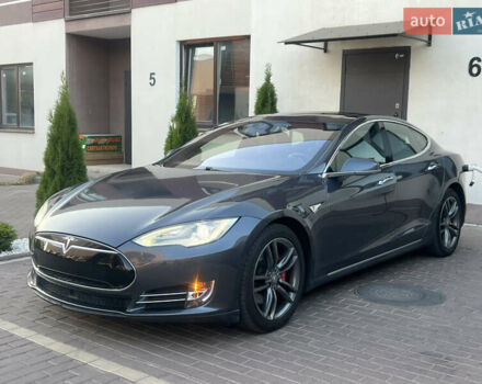 Сірий Тесла Модель С, об'ємом двигуна 0 л та пробігом 251 тис. км за 13500 $, фото 1 на Automoto.ua