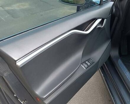 Серый Тесла Модель С, объемом двигателя 0 л и пробегом 253 тыс. км за 14800 $, фото 13 на Automoto.ua