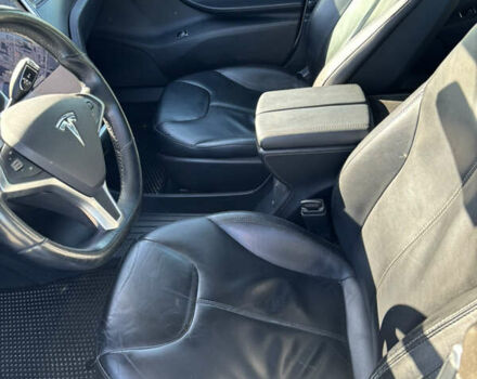 Серый Тесла Модель С, объемом двигателя 0 л и пробегом 152 тыс. км за 17500 $, фото 8 на Automoto.ua