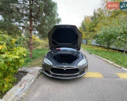 Серый Тесла Модель С, объемом двигателя 0 л и пробегом 160 тыс. км за 13400 $, фото 15 на Automoto.ua