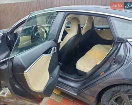 Сірий Тесла Модель С, об'ємом двигуна 0 л та пробігом 222 тис. км за 12700 $, фото 10 на Automoto.ua