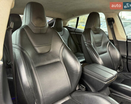 Серый Тесла Модель С, объемом двигателя 0 л и пробегом 220 тыс. км за 12700 $, фото 28 на Automoto.ua