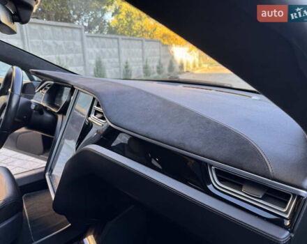 Сірий Тесла Модель С, об'ємом двигуна 0 л та пробігом 160 тис. км за 12999 $, фото 23 на Automoto.ua