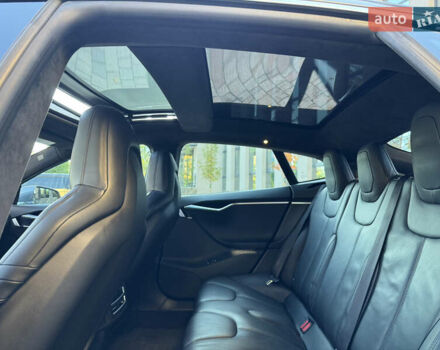 Серый Тесла Модель С, объемом двигателя 0 л и пробегом 160 тыс. км за 12999 $, фото 15 на Automoto.ua