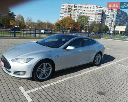Тесла Модель С 2015 у Львові на Automoto.ua Сірий Тесла Модель С, об'ємом двигуна 0 л та пробігом 200 тис. км за 13799 $, фото 2 на Automoto.ua