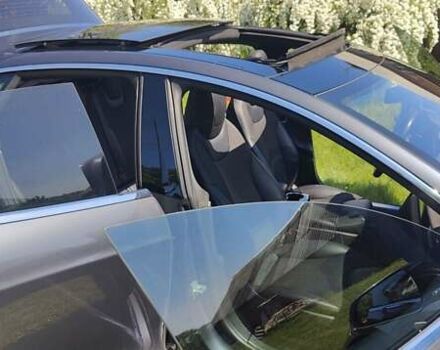 Сірий Тесла Модель С, об'ємом двигуна 0 л та пробігом 130 тис. км за 34900 $, фото 17 на Automoto.ua