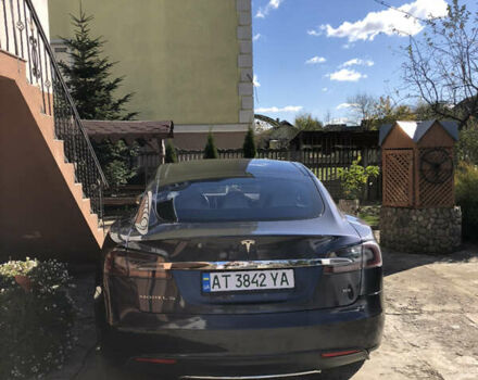 Серый Тесла Модель С, объемом двигателя 0 л и пробегом 113 тыс. км за 15200 $, фото 4 на Automoto.ua