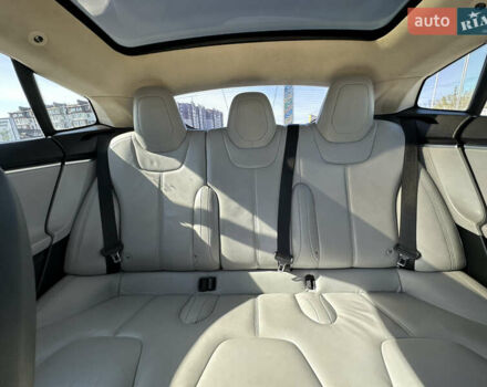 Серый Тесла Модель С, объемом двигателя 0 л и пробегом 148 тыс. км за 33900 $, фото 17 на Automoto.ua