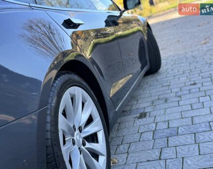 Серый Тесла Модель С, объемом двигателя 0 л и пробегом 160 тыс. км за 13499 $, фото 55 на Automoto.ua