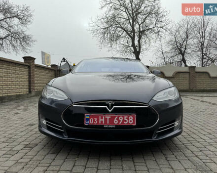 Серый Тесла Модель С, объемом двигателя 0 л и пробегом 180 тыс. км за 15300 $, фото 6 на Automoto.ua