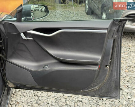 Серый Тесла Модель С, объемом двигателя 0 л и пробегом 220 тыс. км за 12700 $, фото 31 на Automoto.ua