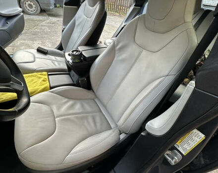 Серый Тесла Модель С, объемом двигателя 0 л и пробегом 113 тыс. км за 15200 $, фото 10 на Automoto.ua