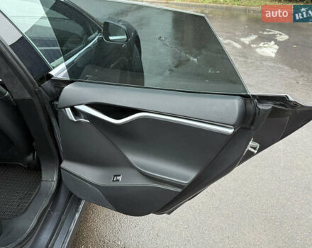 Сірий Тесла Модель С, об'ємом двигуна 0 л та пробігом 175 тис. км за 20500 $, фото 16 на Automoto.ua