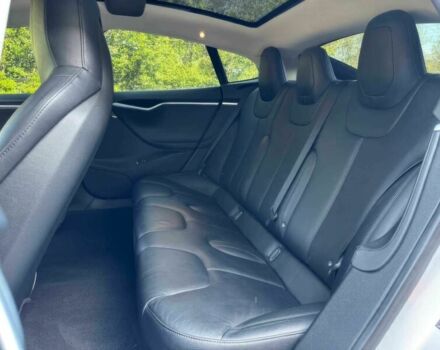 Серый Тесла Модель С, объемом двигателя 0 л и пробегом 75 тыс. км за 10000 $, фото 10 на Automoto.ua