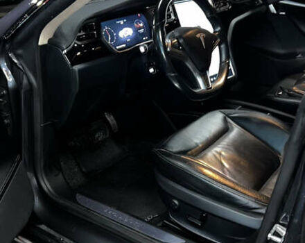 Серый Тесла Модель С, объемом двигателя 0 л и пробегом 160 тыс. км за 15100 $, фото 12 на Automoto.ua