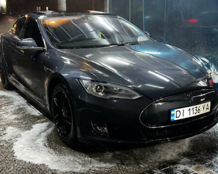 Серый Тесла Модель С, объемом двигателя 0 л и пробегом 160 тыс. км за 15100 $, фото 2 на Automoto.ua