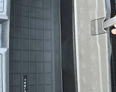 Сірий Тесла Модель С, об'ємом двигуна 0 л та пробігом 331 тис. км за 14999 $, фото 27 на Automoto.ua