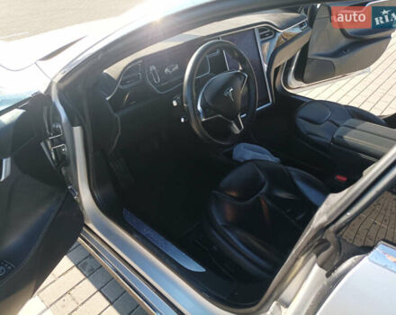 Тесла Модель С 2015 у Львові на Automoto.ua Сірий Тесла Модель С, об'ємом двигуна 0 л та пробігом 200 тис. км за 13799 $, фото 9 на Automoto.ua