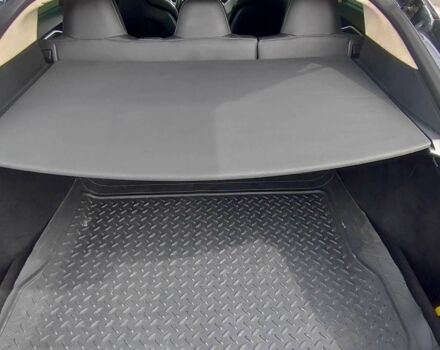 Тесла Модель С 2015 в Киеве на Automoto.ua Серый Тесла Модель С, объемом двигателя 0 л и пробегом 192 тыс. км за 20000 $, фото 7 на Automoto.ua