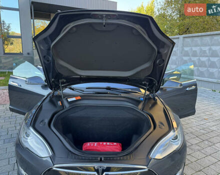 Серый Тесла Модель С, объемом двигателя 0 л и пробегом 160 тыс. км за 12999 $, фото 29 на Automoto.ua