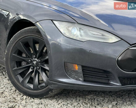 Серый Тесла Модель С, объемом двигателя 0 л и пробегом 220 тыс. км за 12700 $, фото 8 на Automoto.ua