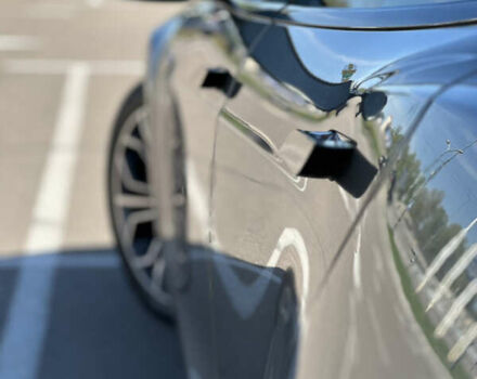 Серый Тесла Модель С, объемом двигателя 0 л и пробегом 148 тыс. км за 33900 $, фото 23 на Automoto.ua