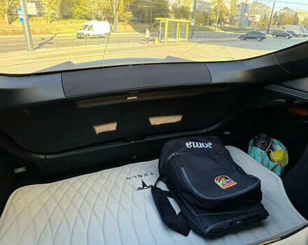 Серый Тесла Модель С, объемом двигателя 0 л и пробегом 92 тыс. км за 14400 $, фото 9 на Automoto.ua