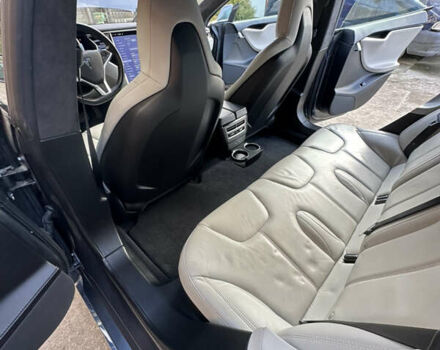 Серый Тесла Модель С, объемом двигателя 0 л и пробегом 113 тыс. км за 15200 $, фото 13 на Automoto.ua