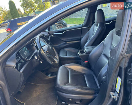 Серый Тесла Модель С, объемом двигателя 0 л и пробегом 160 тыс. км за 13499 $, фото 13 на Automoto.ua