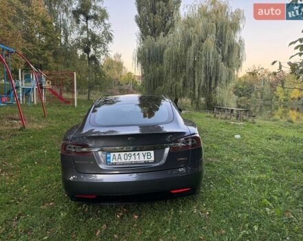 Серый Тесла Модель С, объемом двигателя 0 л и пробегом 298 тыс. км за 13900 $, фото 4 на Automoto.ua