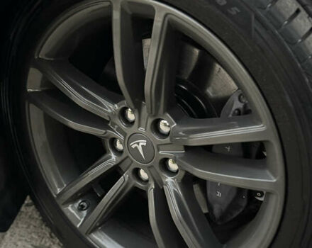 Серый Тесла Модель С, объемом двигателя 0 л и пробегом 174 тыс. км за 20800 $, фото 13 на Automoto.ua
