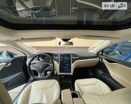 Серый Тесла Модель С, объемом двигателя 0 л и пробегом 117 тыс. км за 28700 $, фото 12 на Automoto.ua