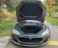 Серый Тесла Модель С, объемом двигателя 0 л и пробегом 160 тыс. км за 13400 $, фото 16 на Automoto.ua