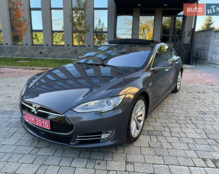 Сірий Тесла Модель С, об'ємом двигуна 0 л та пробігом 160 тис. км за 12999 $, фото 7 на Automoto.ua
