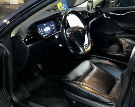 Серый Тесла Модель С, объемом двигателя 0 л и пробегом 160 тыс. км за 15100 $, фото 19 на Automoto.ua