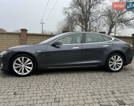 Серый Тесла Модель С, объемом двигателя 0 л и пробегом 180 тыс. км за 15300 $, фото 2 на Automoto.ua