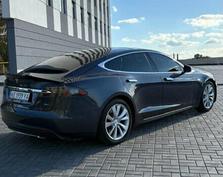 Серый Тесла Модель С, объемом двигателя 0 л и пробегом 92 тыс. км за 14400 $, фото 5 на Automoto.ua