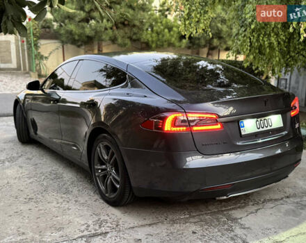 Серый Тесла Модель С, объемом двигателя 0 л и пробегом 174 тыс. км за 20800 $, фото 1 на Automoto.ua