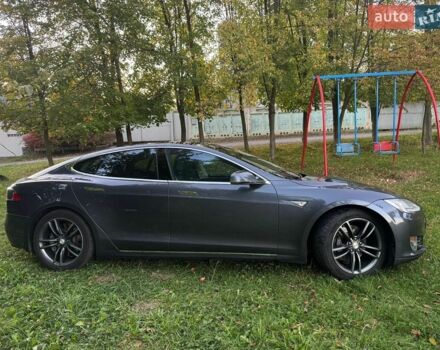 Серый Тесла Модель С, объемом двигателя 0 л и пробегом 298 тыс. км за 13900 $, фото 2 на Automoto.ua
