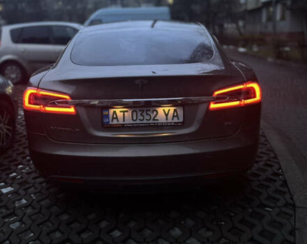 Серый Тесла Модель С, объемом двигателя 0 л и пробегом 125 тыс. км за 22000 $, фото 9 на Automoto.ua