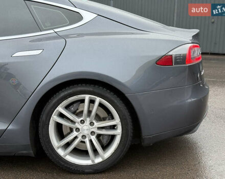 Сірий Тесла Модель С, об'ємом двигуна 0 л та пробігом 175 тис. км за 20500 $, фото 34 на Automoto.ua