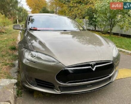 Серый Тесла Модель С, объемом двигателя 0 л и пробегом 160 тыс. км за 13400 $, фото 36 на Automoto.ua