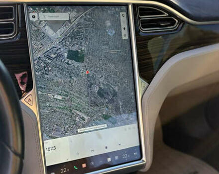 Серый Тесла Модель С, объемом двигателя 0 л и пробегом 92 тыс. км за 14400 $, фото 7 на Automoto.ua