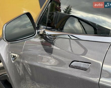 Серый Тесла Модель С, объемом двигателя 0 л и пробегом 220 тыс. км за 12700 $, фото 19 на Automoto.ua