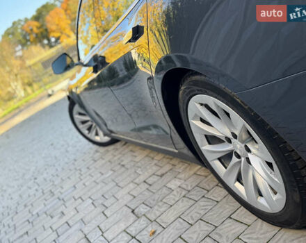 Сірий Тесла Модель С, об'ємом двигуна 0 л та пробігом 160 тис. км за 12999 $, фото 56 на Automoto.ua