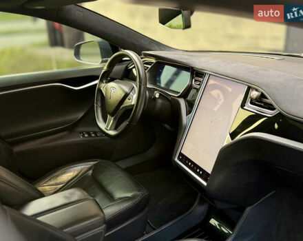 Серый Тесла Модель С, объемом двигателя 0 л и пробегом 110 тыс. км за 13000 $, фото 17 на Automoto.ua