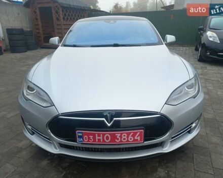 Серый Тесла Модель С, объемом двигателя 0 л и пробегом 198 тыс. км за 13500 $, фото 3 на Automoto.ua