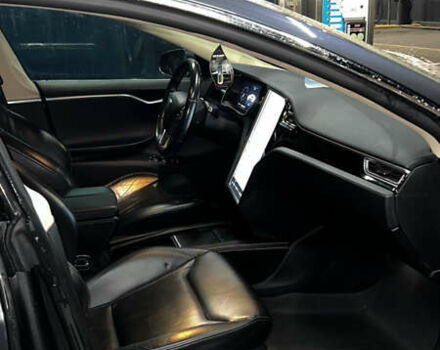 Серый Тесла Модель С, объемом двигателя 0 л и пробегом 160 тыс. км за 15100 $, фото 10 на Automoto.ua