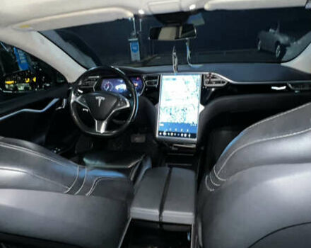 Серый Тесла Модель С, объемом двигателя 0 л и пробегом 160 тыс. км за 15100 $, фото 8 на Automoto.ua