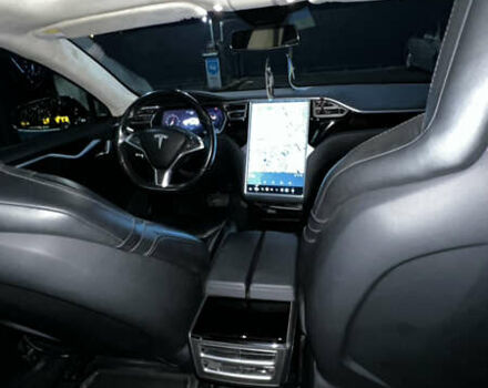 Серый Тесла Модель С, объемом двигателя 0 л и пробегом 160 тыс. км за 15100 $, фото 6 на Automoto.ua